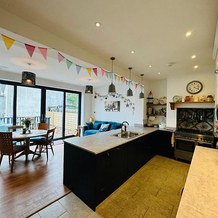 Totterdown'S Modern & Vintage Inspired Home Bristol Exterior photo