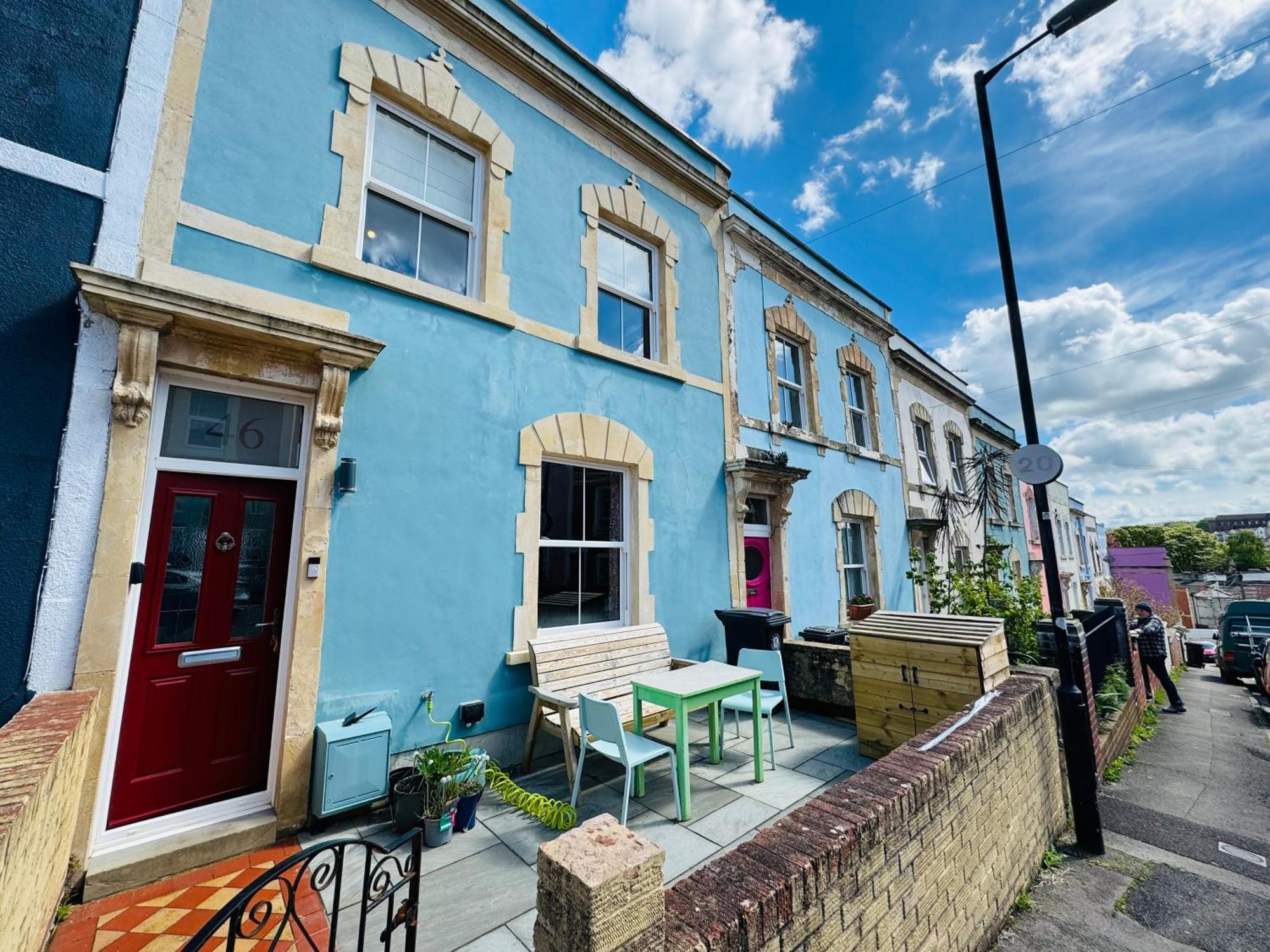 Totterdown'S Modern & Vintage Inspired Home Bristol Exterior photo