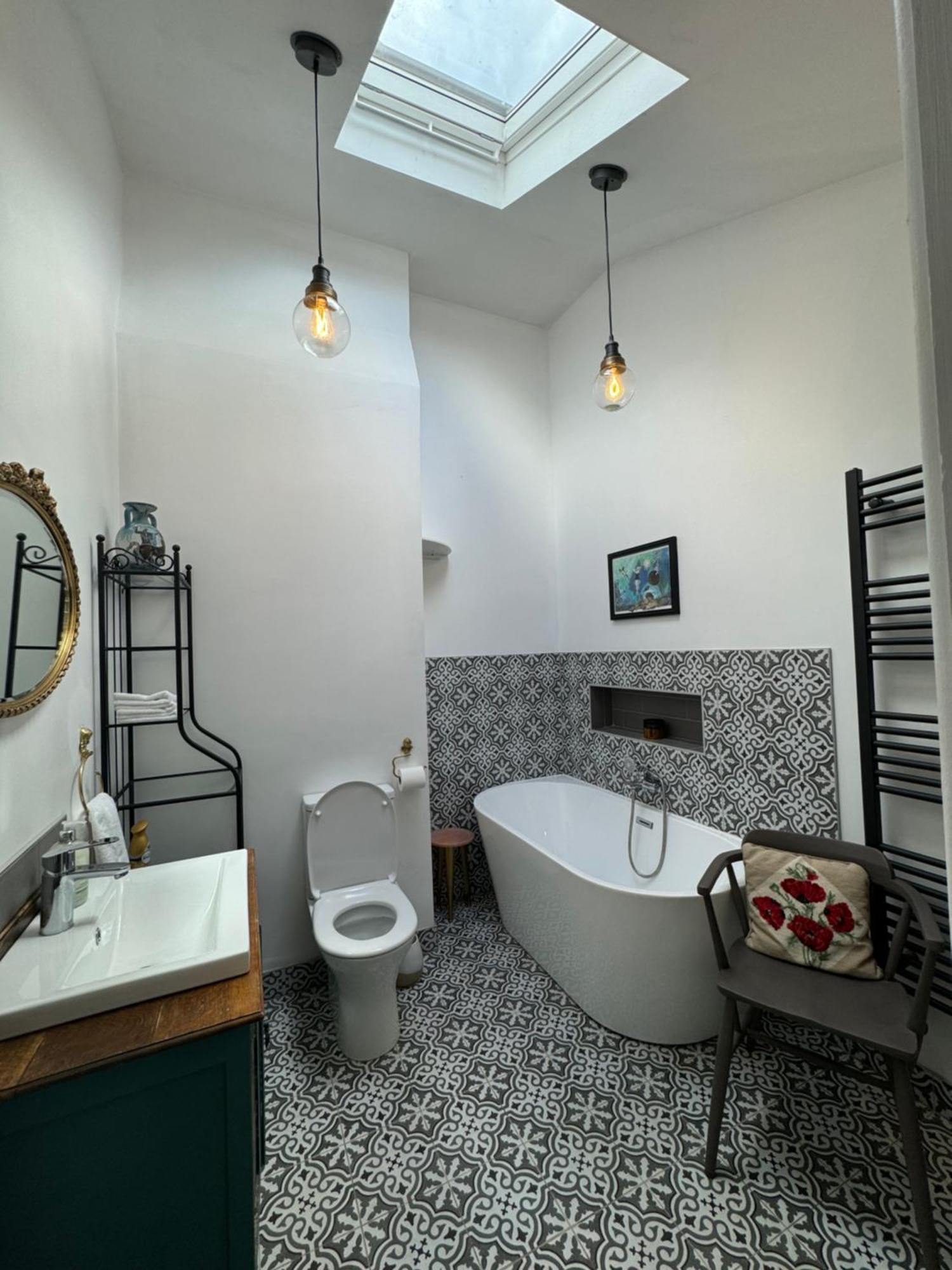 Totterdown'S Modern & Vintage Inspired Home Bristol Exterior photo