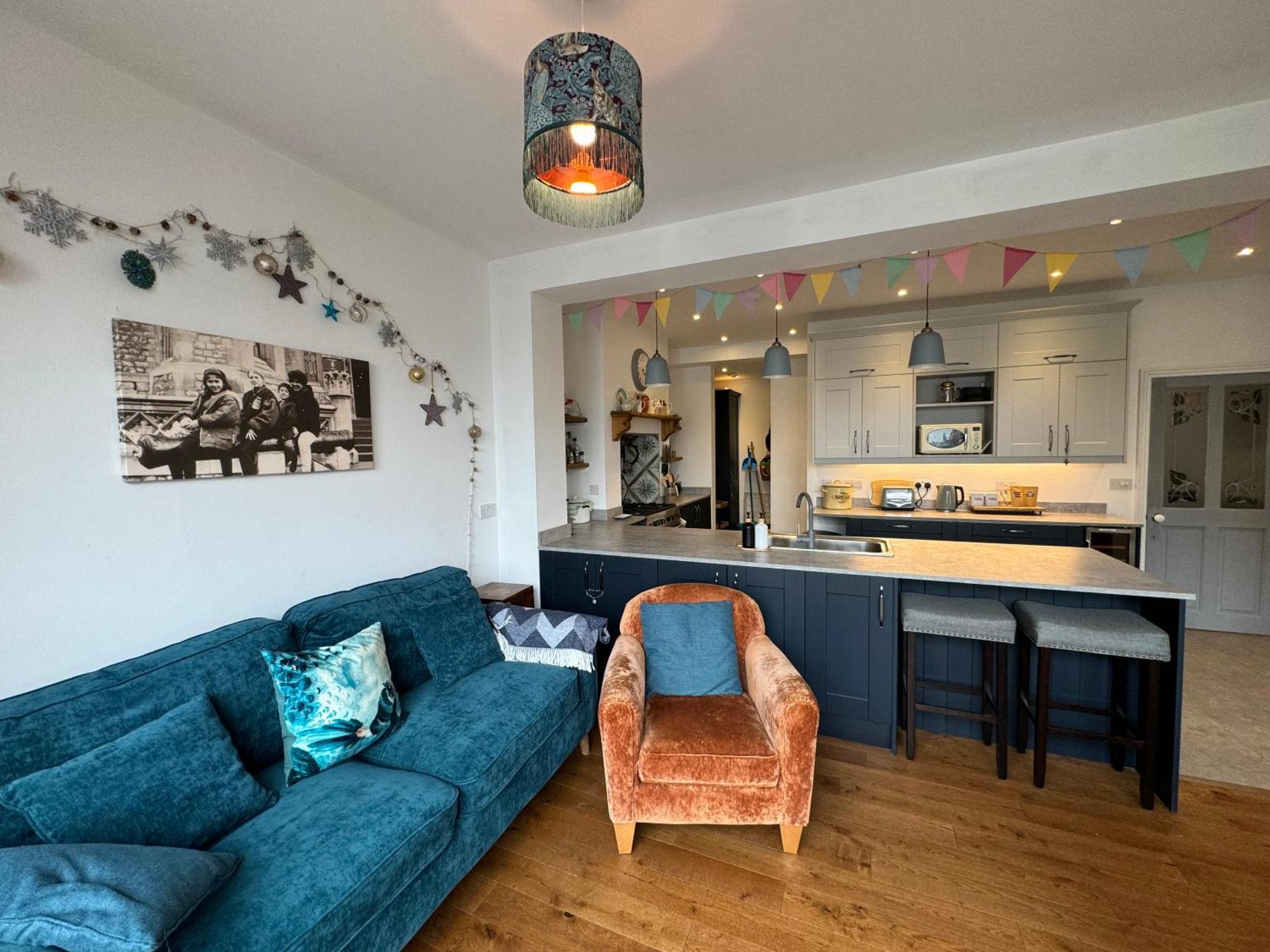 Totterdown'S Modern & Vintage Inspired Home Bristol Exterior photo