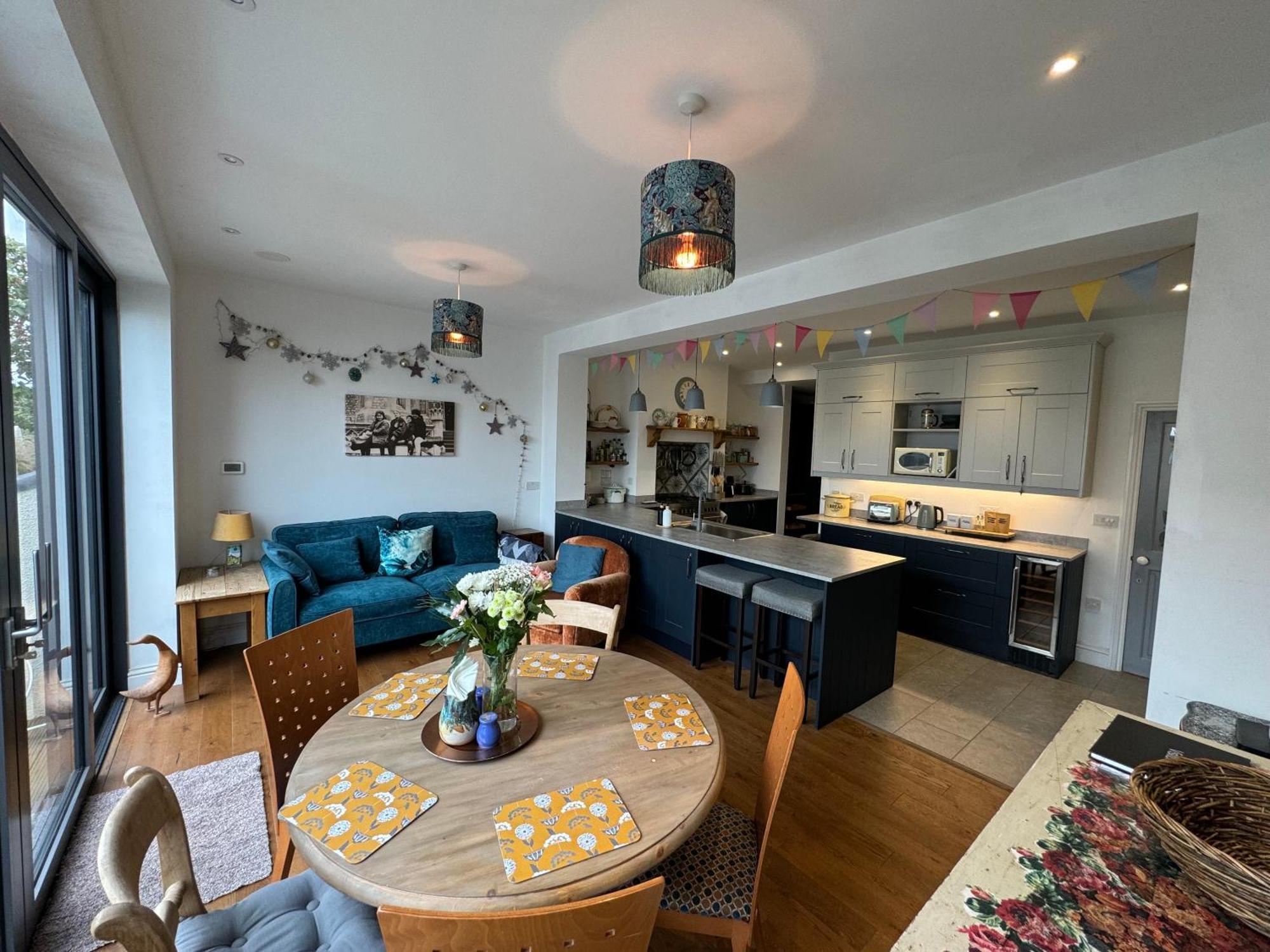 Totterdown'S Modern & Vintage Inspired Home Bristol Exterior photo